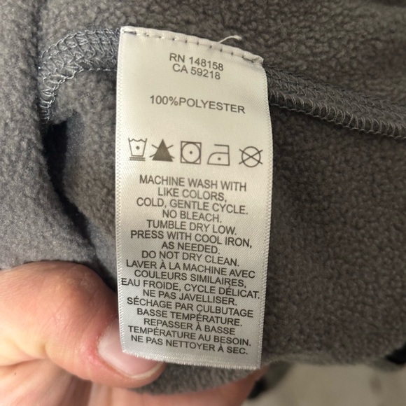 Pendleton 1/4 Zip Crewneck - Picture 7 of 7